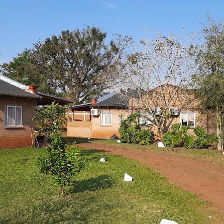 Mi Buen Refugio Villa Puerto Iguazú Exterior foto